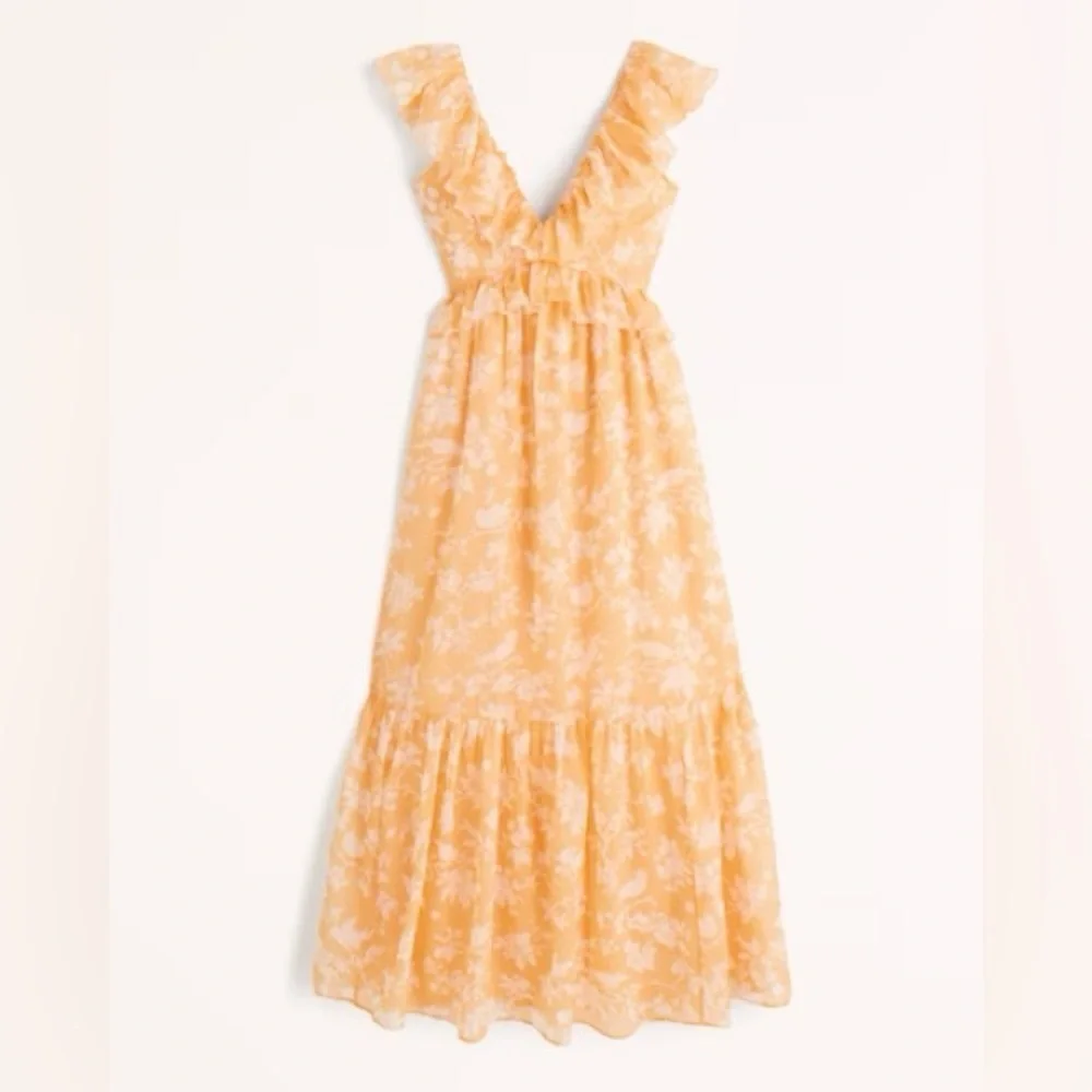 Abercrombie & Fitch Floral Maxi Dress in Peach